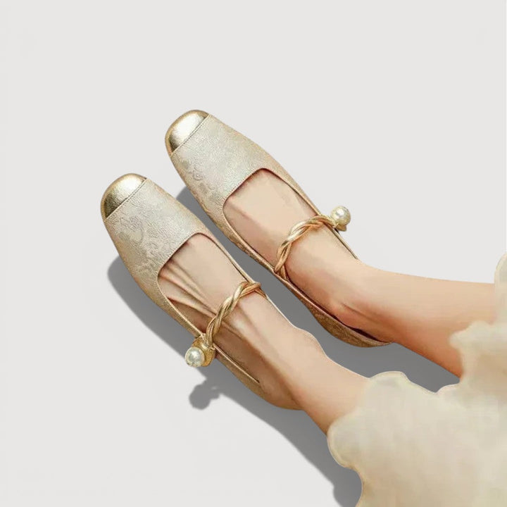 KRYSTAL – VINTAGE LÅGKLACKAR