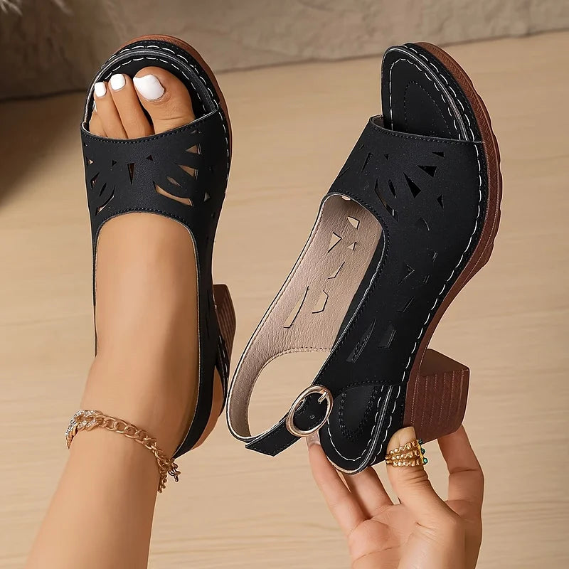Cristy | Blockklacksandaler med Ankelrem