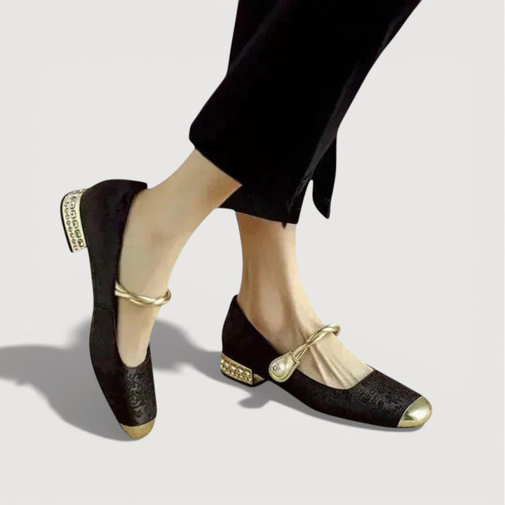 KRYSTAL – VINTAGE LÅGKLACKAR