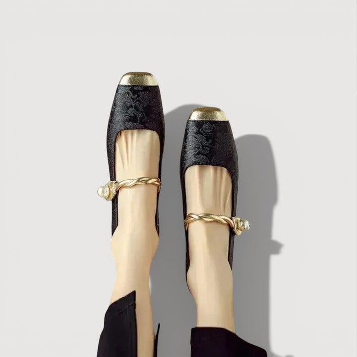 KRYSTAL – VINTAGE LÅGKLACKAR