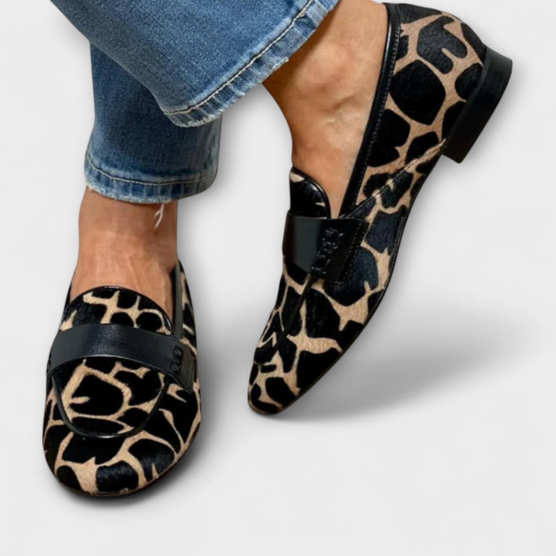 Paula - Loafer med skarp stil