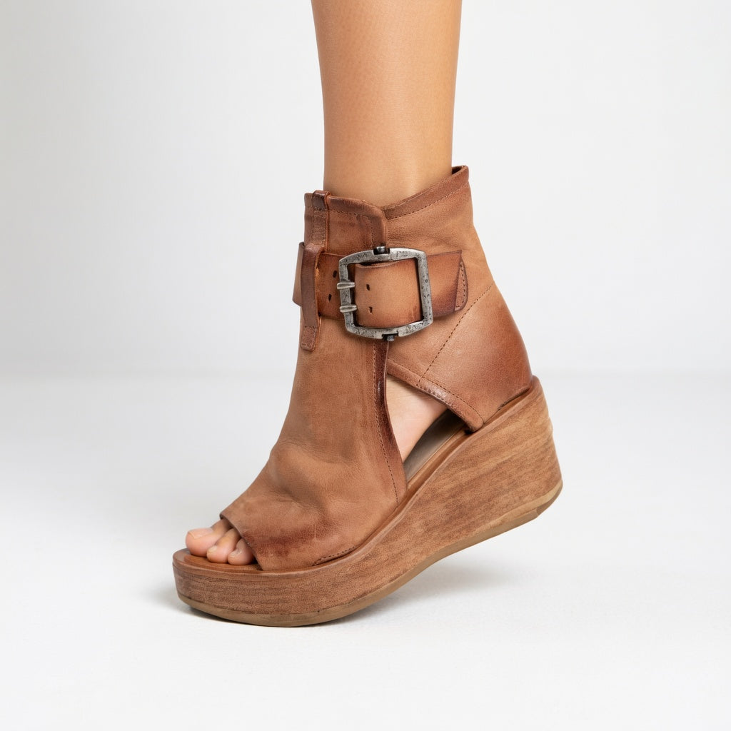 Sarah™ — Snygga kilklackade ankelboots med öppen tå