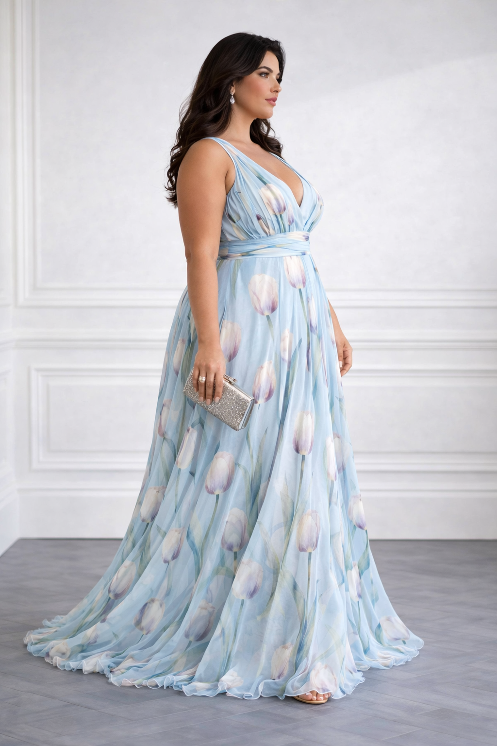 Nerea - Elegant maxiklänning med tulpanmönster och V-ringning