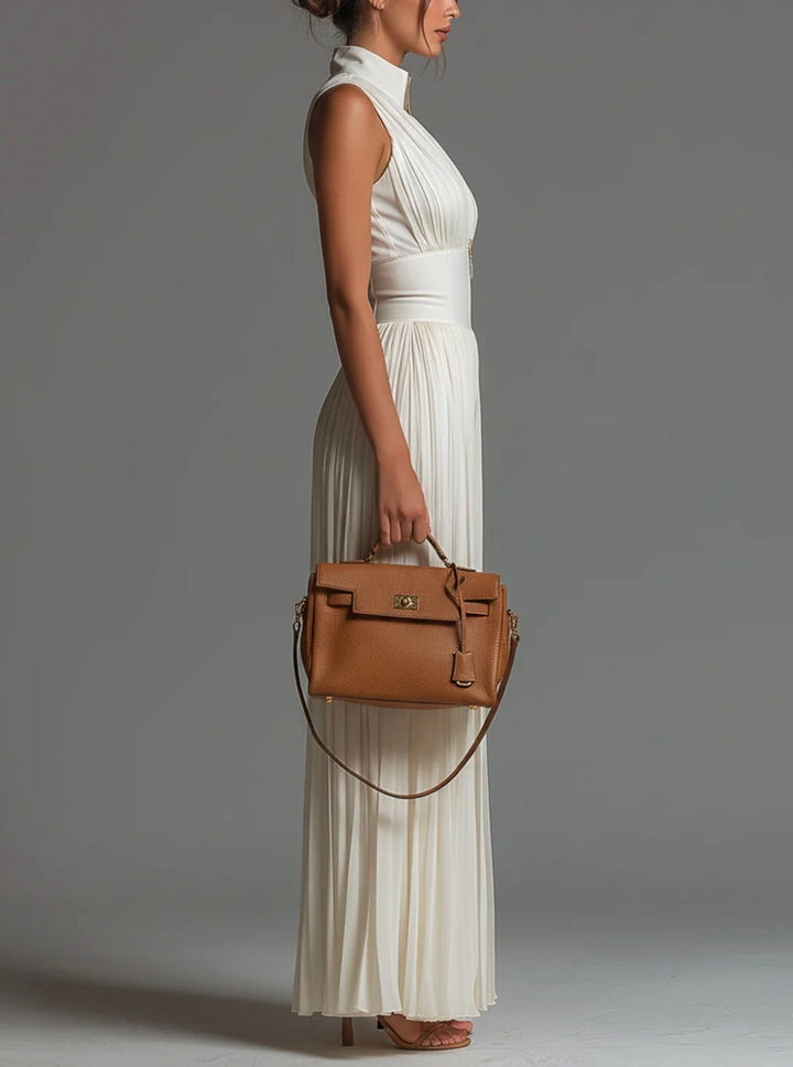 Abigail - Ärmlös jumpsuit i chiffong med V-ringning, dragkedja, veck och vida ben