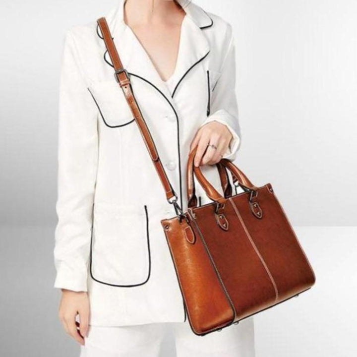 Renata – Elegant Shopper