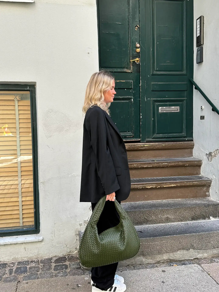 Amelia - Flätad Axelväska