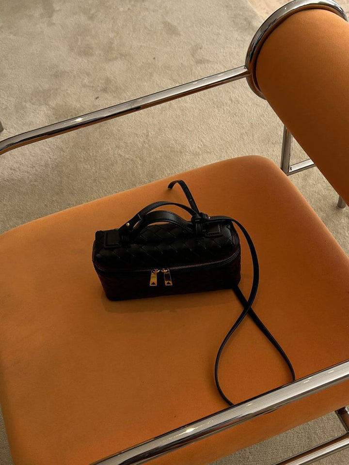 Celeste Sleek Mini Boxväska