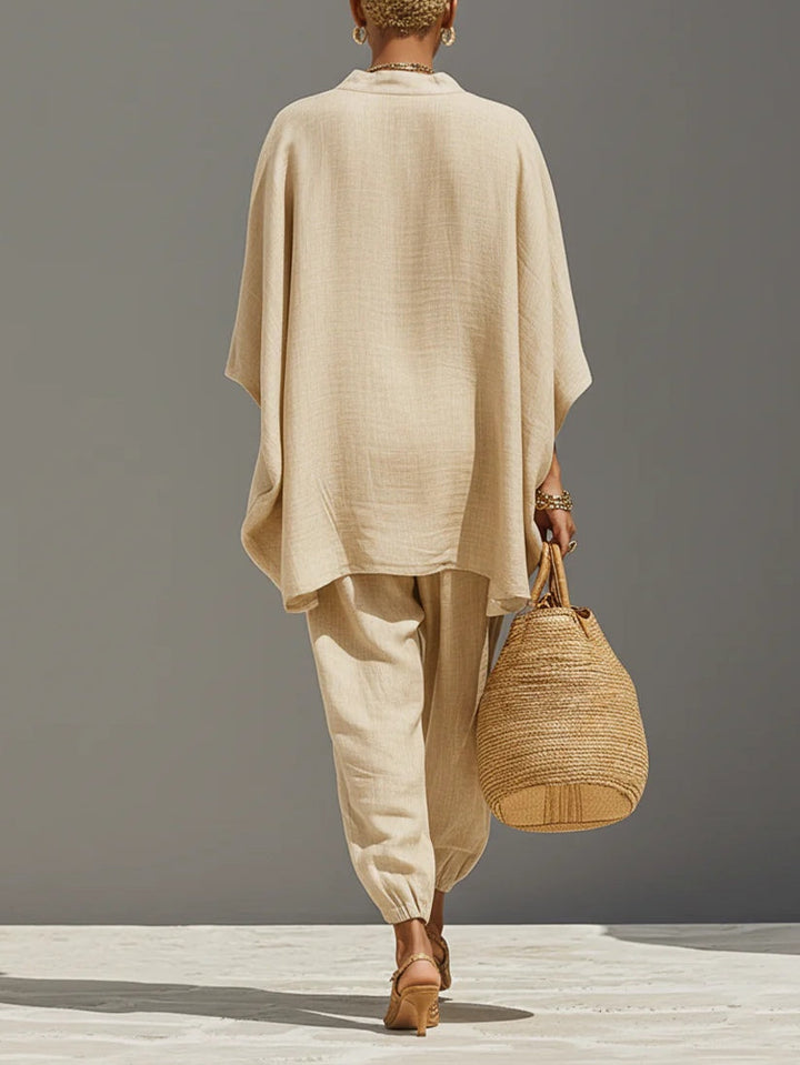 Caroline - Ljus khaki asymmetrisk minimalistisk topp och joggingbyxor-set