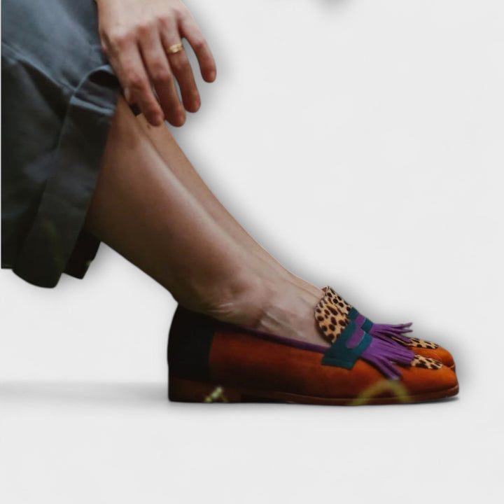 Romy - Polerade bruna loafers