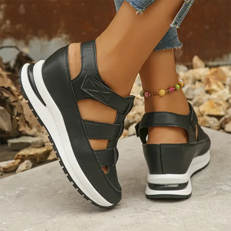 Nahal™ Täckta Sneakersandaler